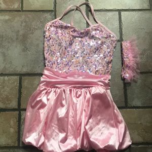 Weiss man Adult Small dance costume